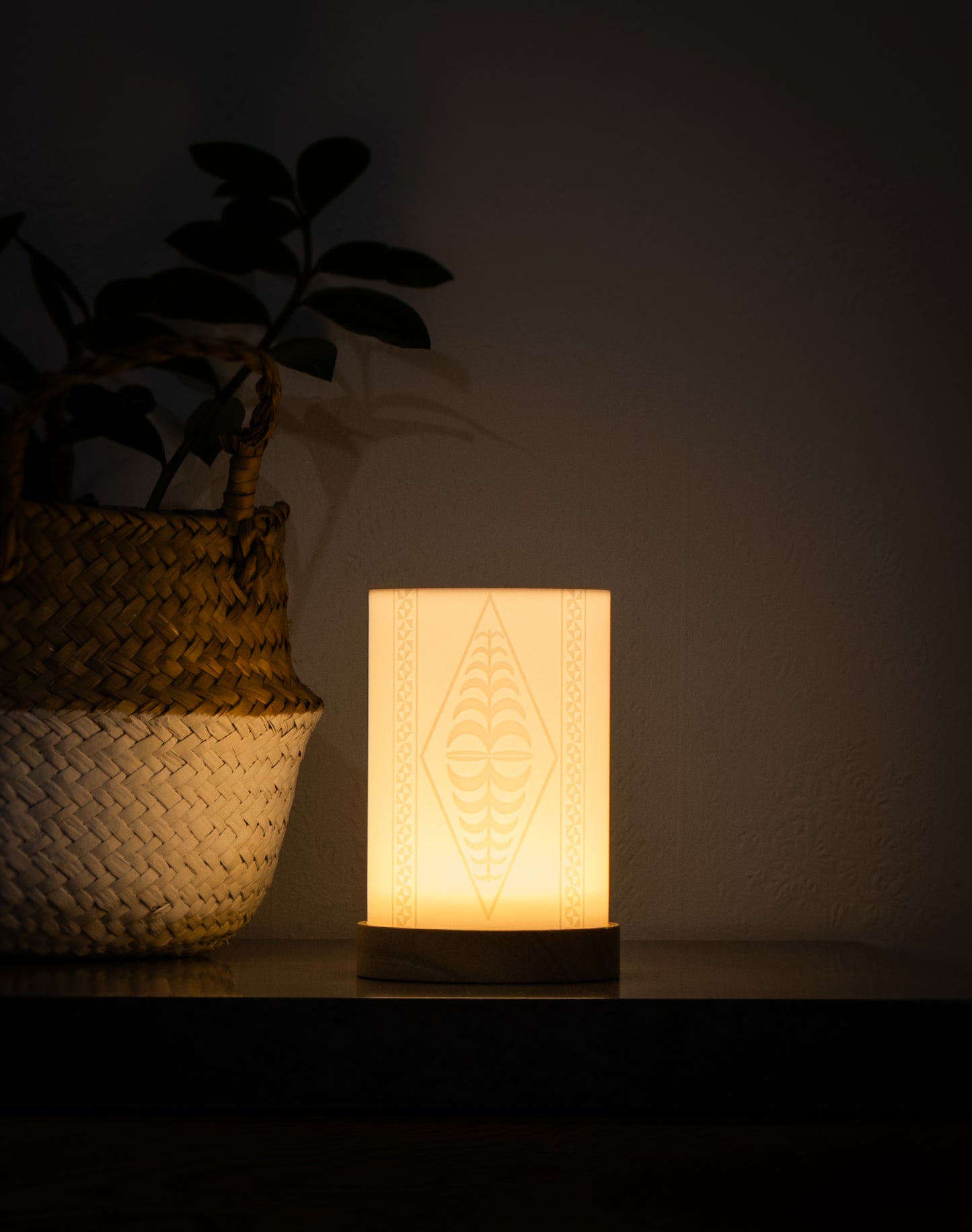 Feletoa Cylinder Lamp
