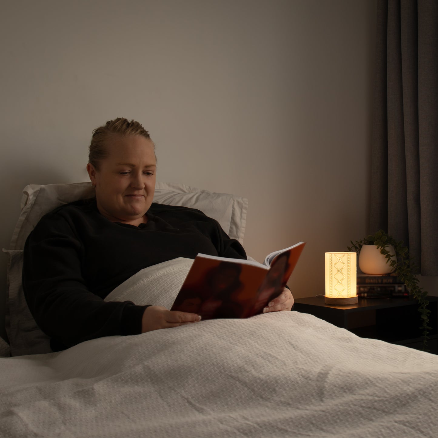 'Alu'alu Cylinder Lamp
